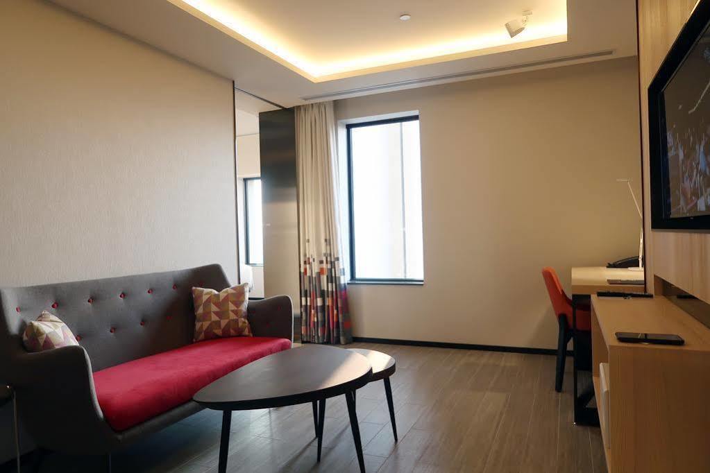 Aloft Taipei Beitou Hotel Bagian luar foto