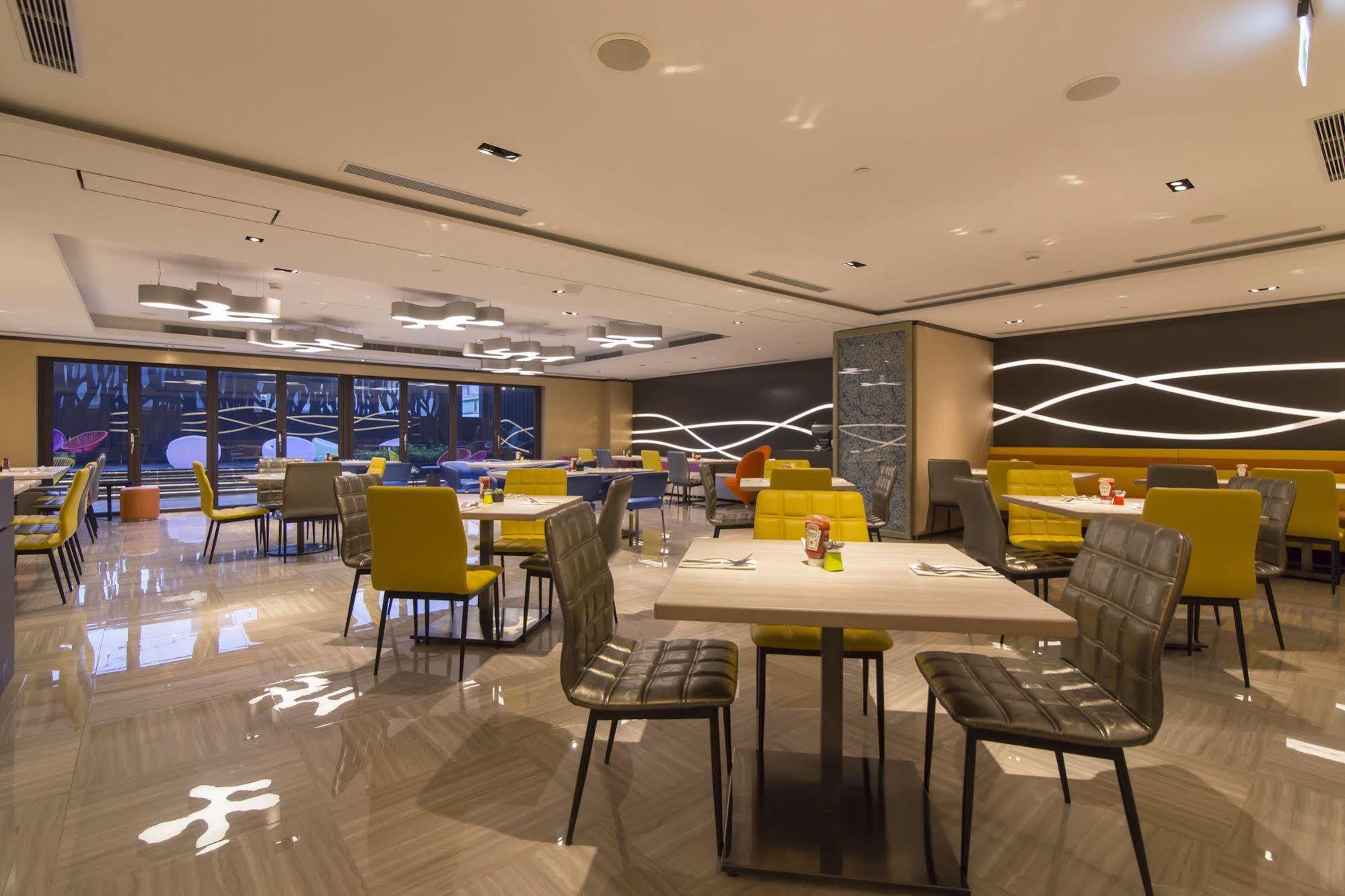 Aloft Taipei Beitou Hotel Bagian luar foto